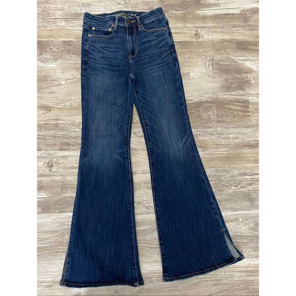American Eagle Super Hi-Rise Flare Jeans Next Level Stretch Women’s Sz 4 - Picture 1 of 8
